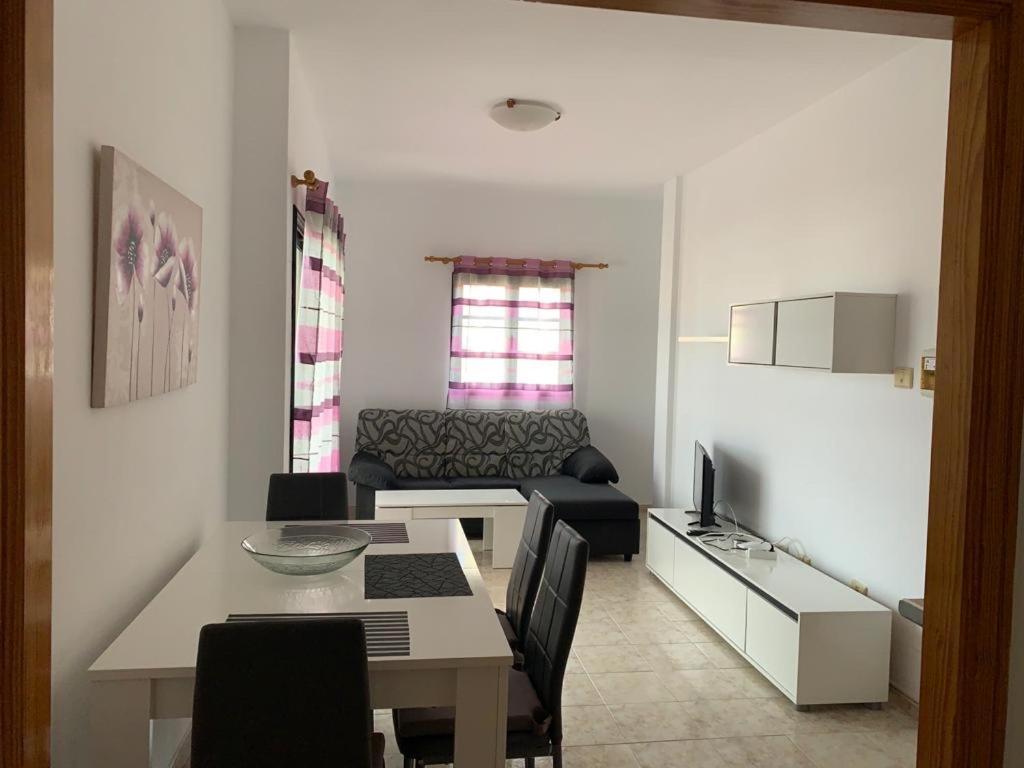 Calle Eusebio Carballo II كوراليهو المظهر الخارجي الصورة
